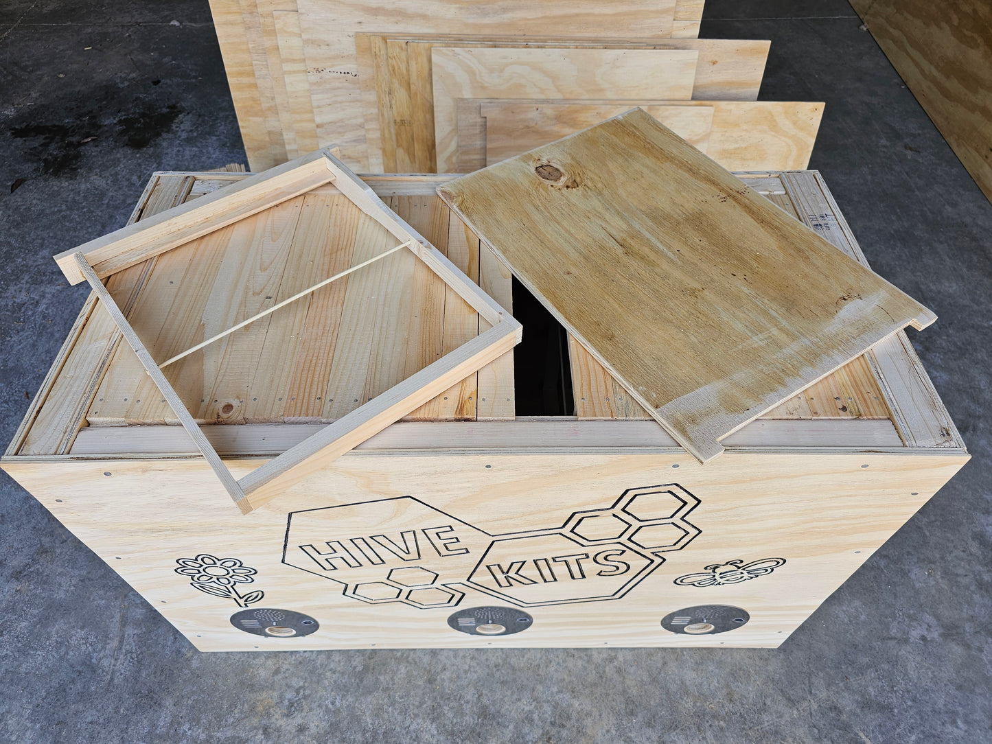 Layens Insulated 20 Frame Hive