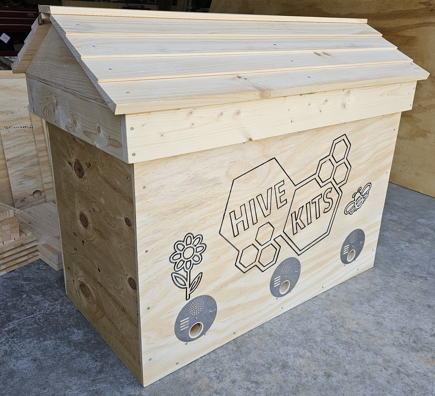 Layens Insulated 20 Frame Hive